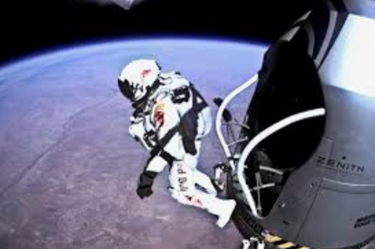 Red Bull stratos, screenshot of the video